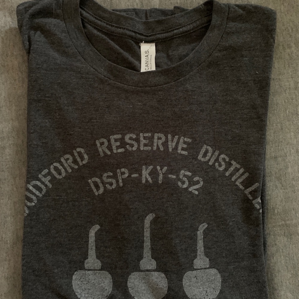 Woodford Reserve Distillery Three Stills Heather Gray T-Shirt Mens Medium